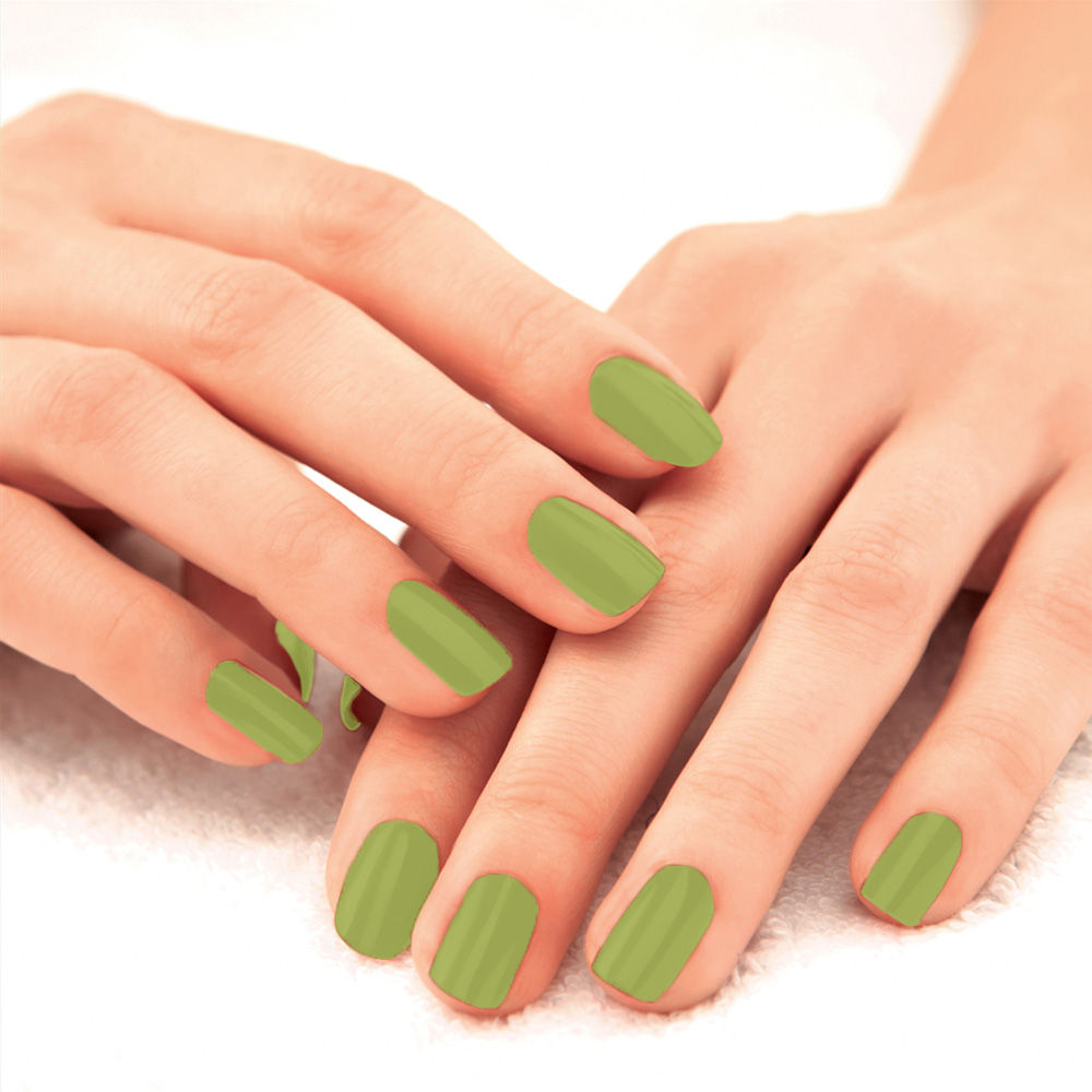Lakme 9 To 5 Primer + Gloss Nail Color