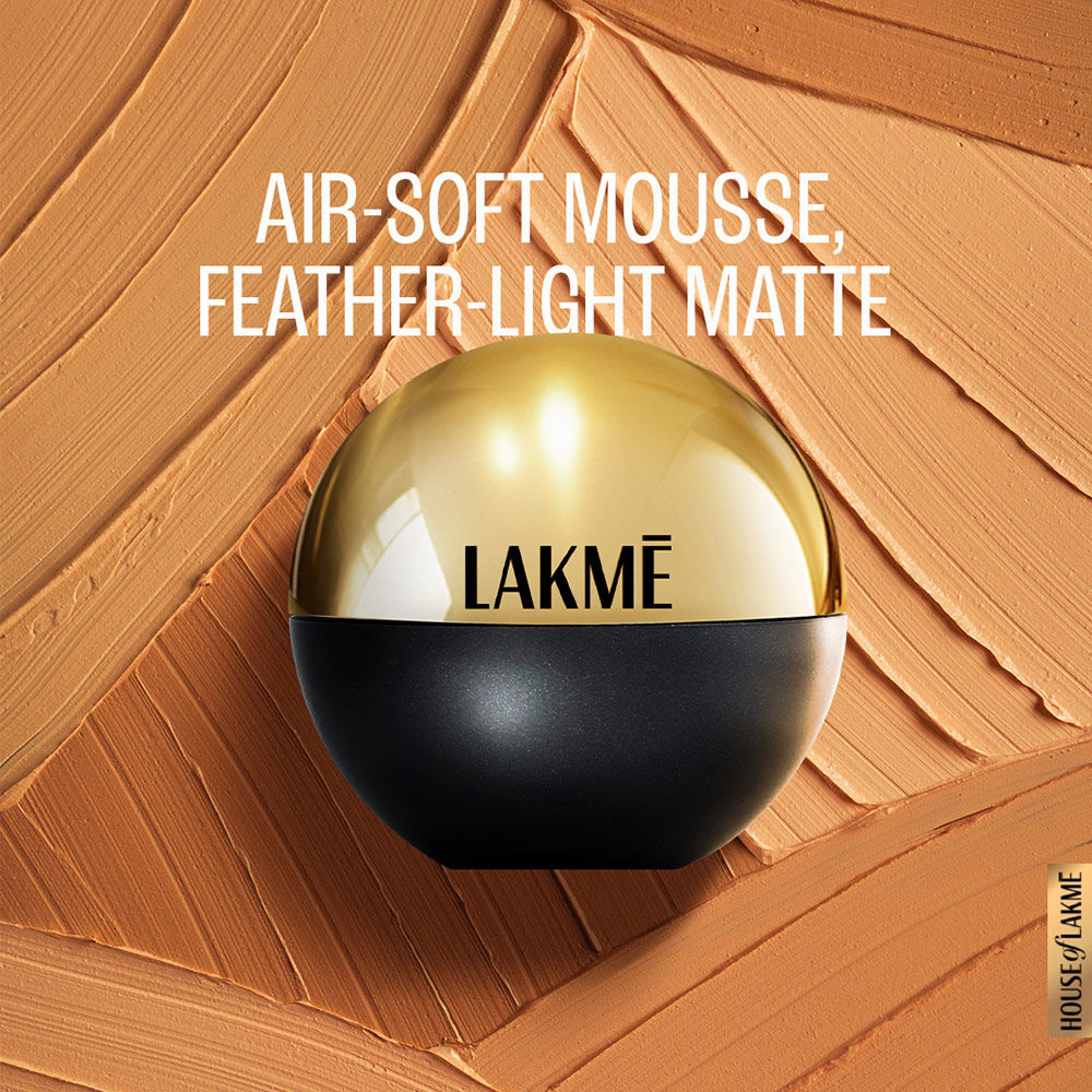 Lakme Xtraordin-Airy Mattereal Mousse Foundation, Matte Finish, With SPF8