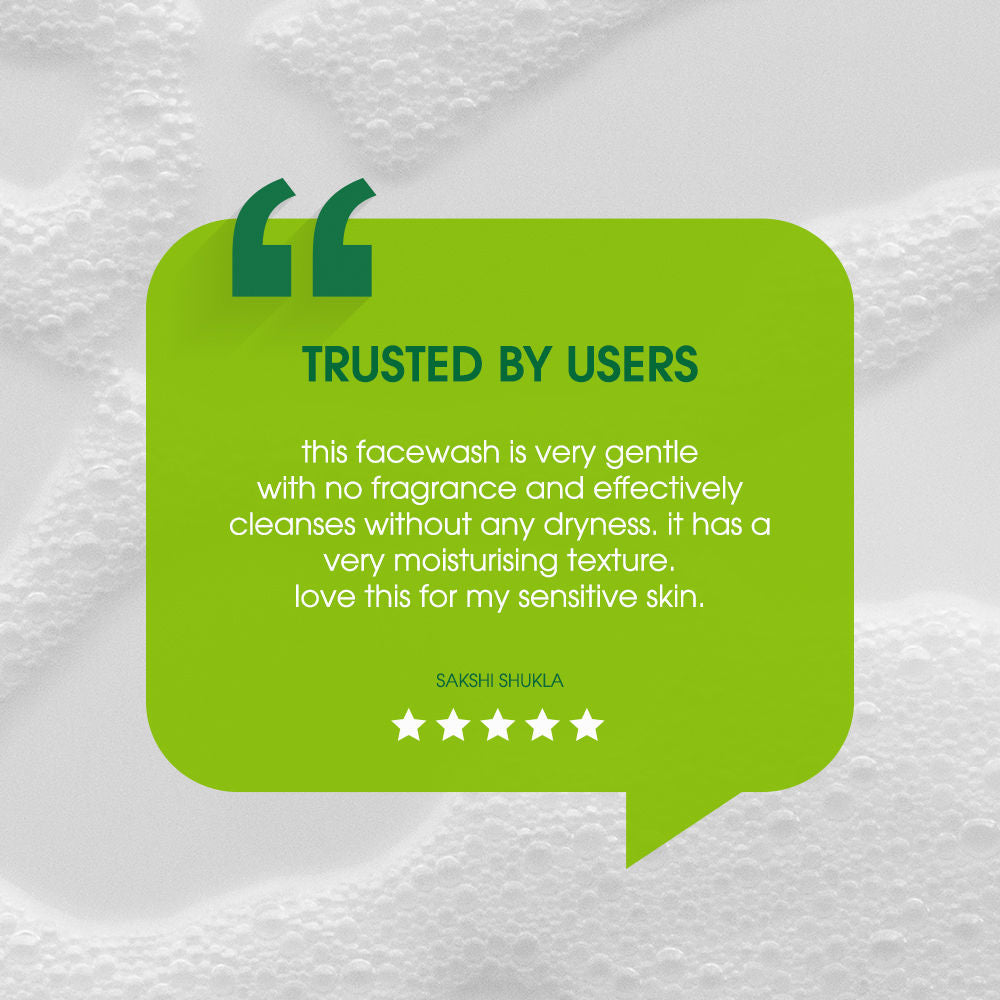 Simple Kind To Skin Moisturising Facial Wash, Reduces Dryness with Panthenol for Dry Skin