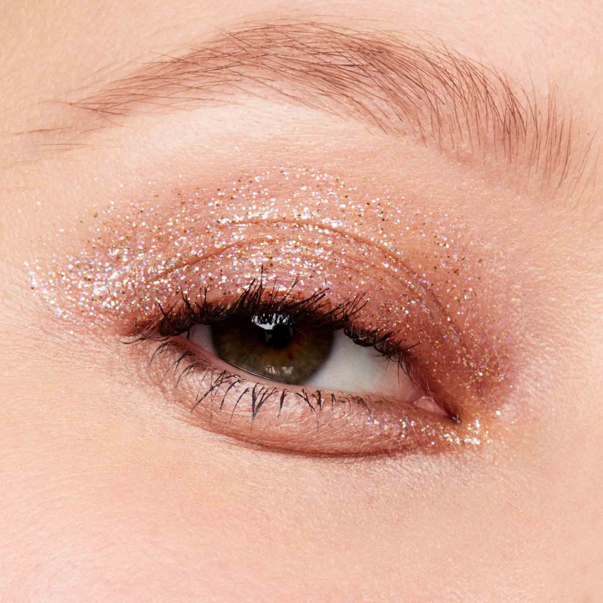 M.A.C Dazzleshadow Liquid