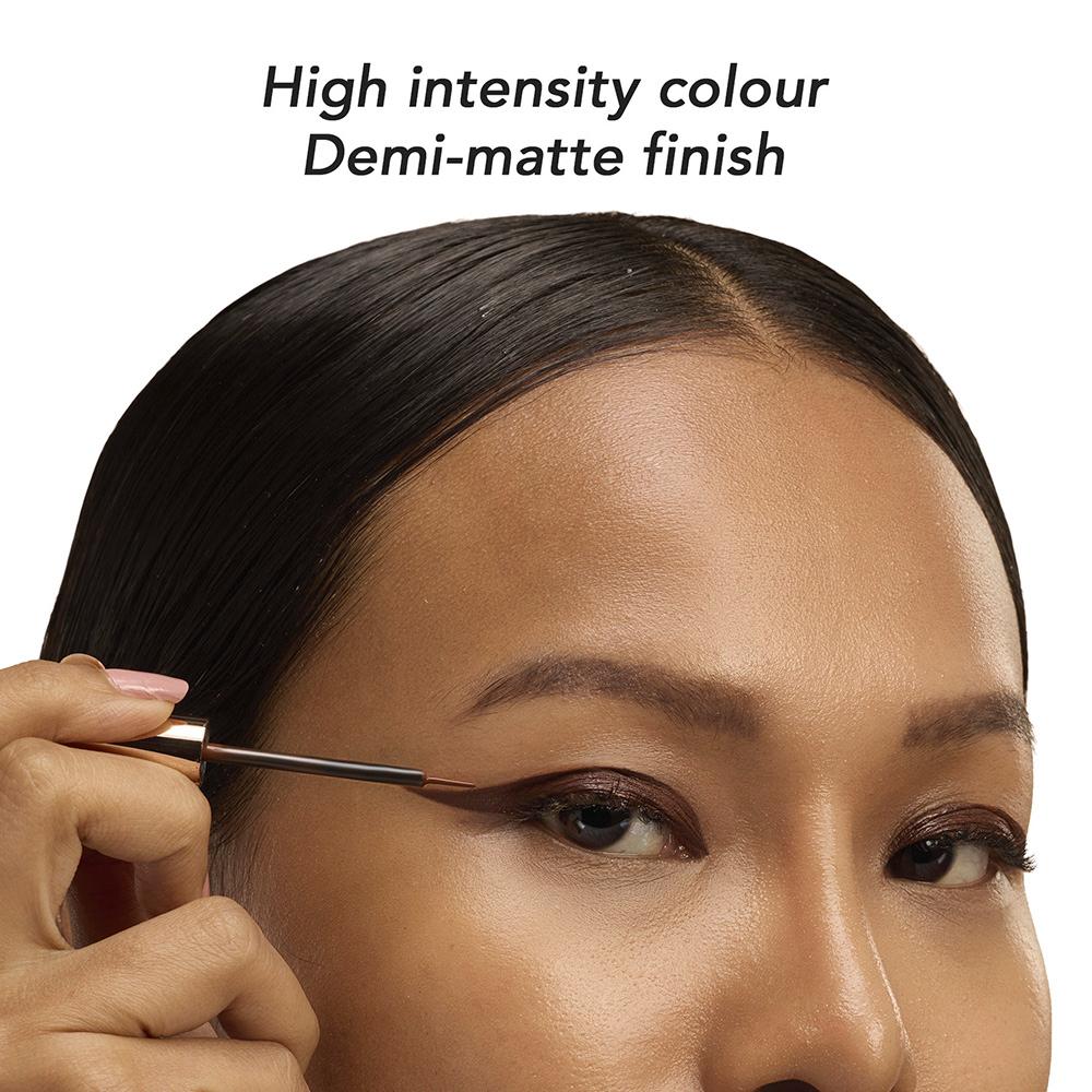 Kay Beauty Quick Dry Liquid Eyeliner