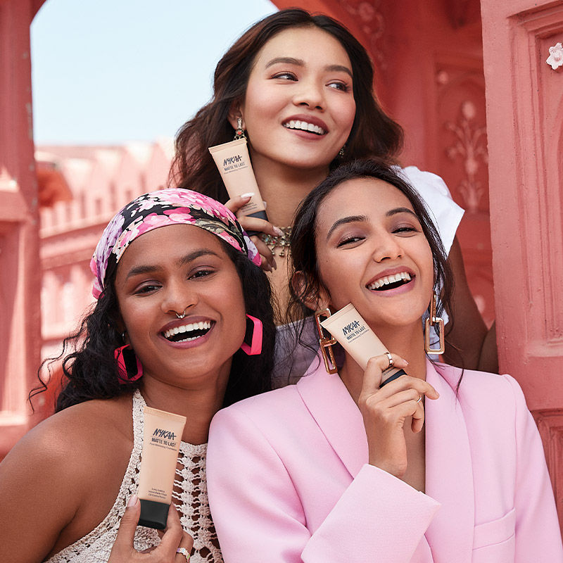 Nykaa Cosmetics Matte To Last Pore Minimizing Foundation