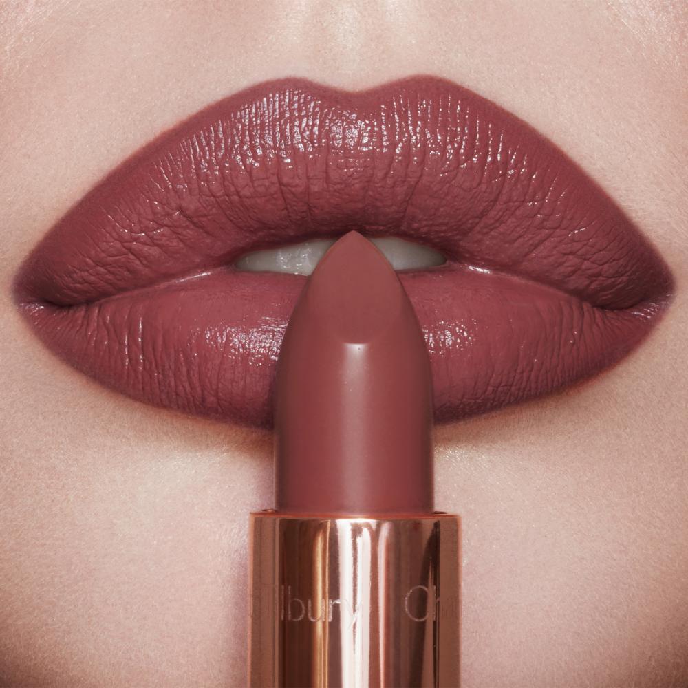 Charlotte Tilbury K.I.S.S.I.N.G