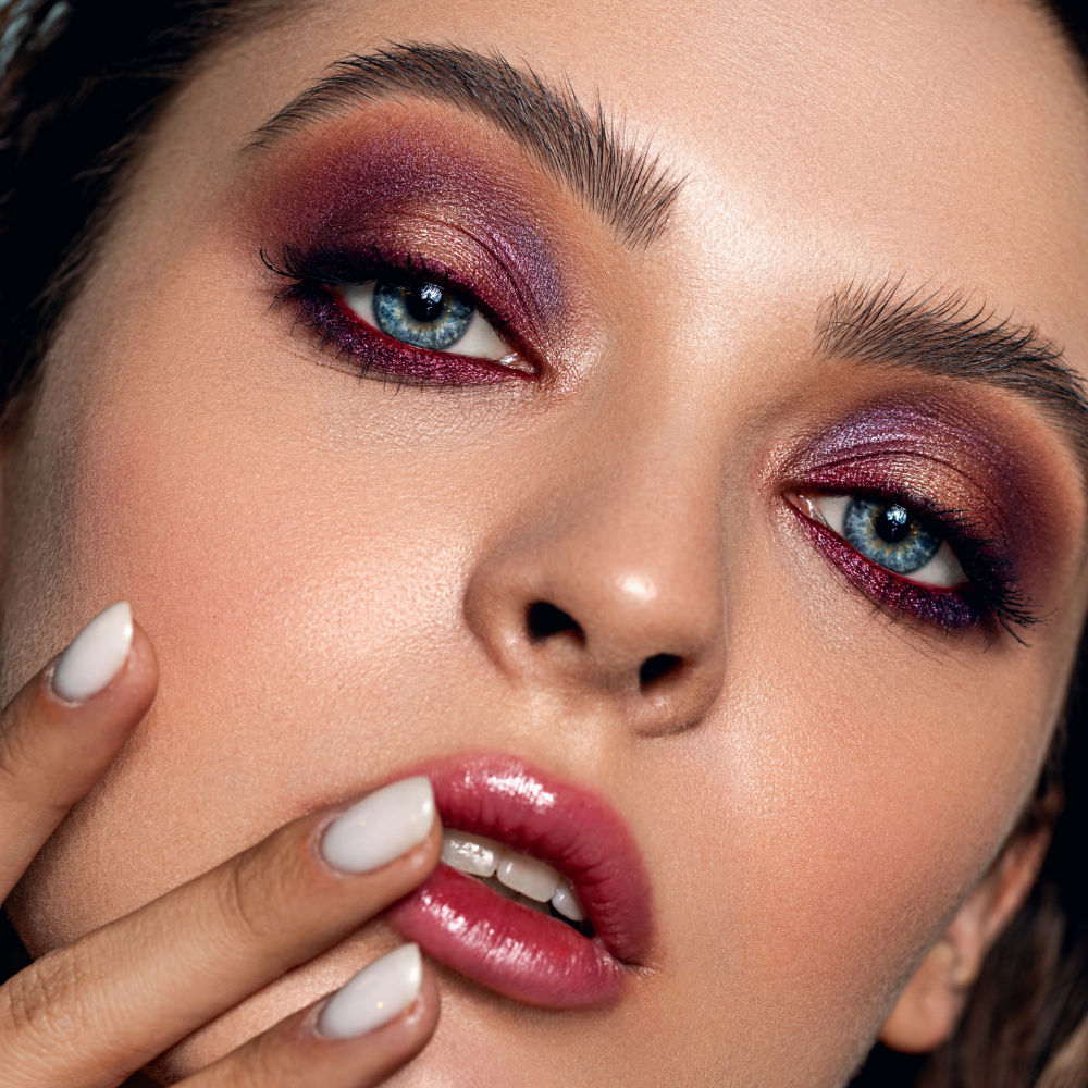 FASHION COLOUR Liquid Glow Setting Spray