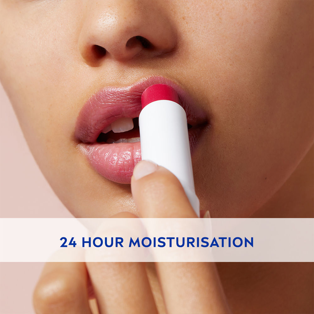 NIVEA Tinted Lip Balm With Natural Oils & 24H Melt-In Moisture Cherry Shine