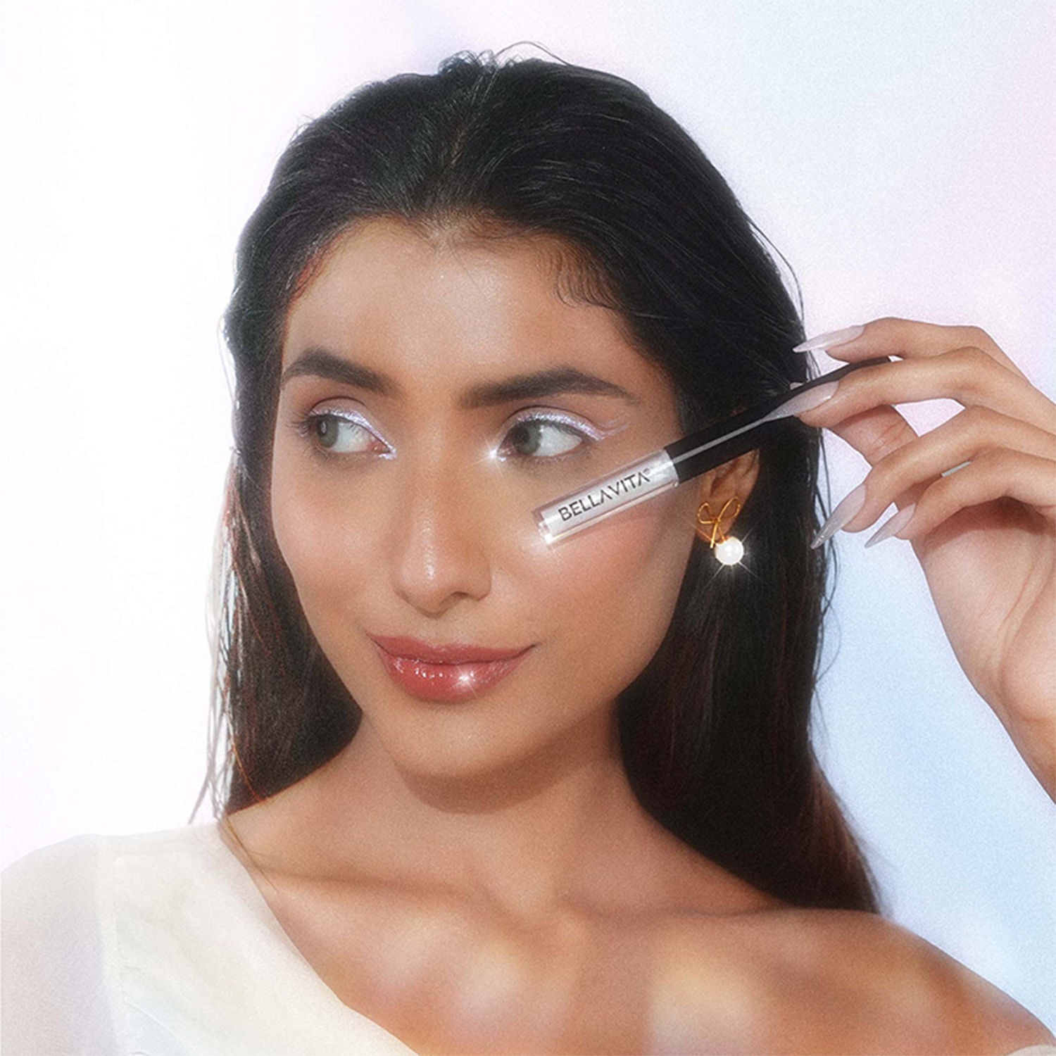 Bella Vita Organic Fantasy Beams Holographic Eyeliner