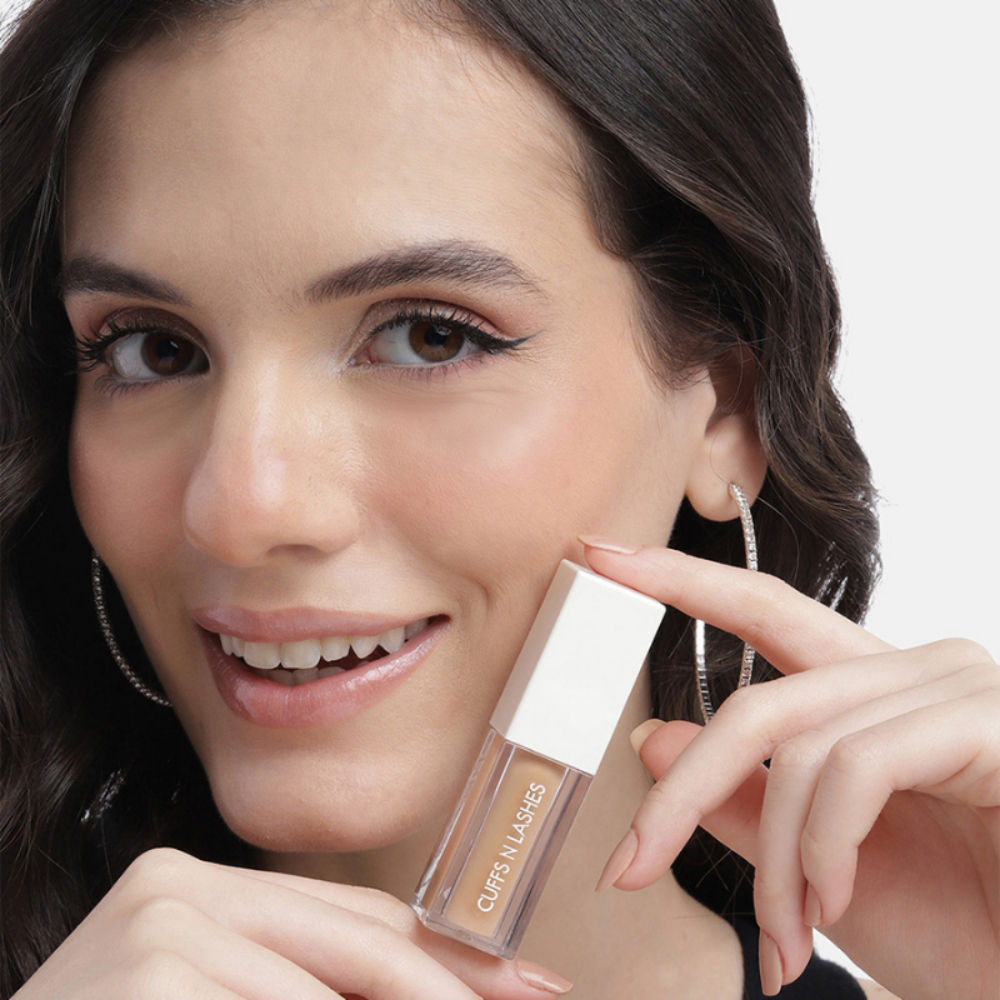 CUFFS N LASHES Cover It All Liquid Concealer