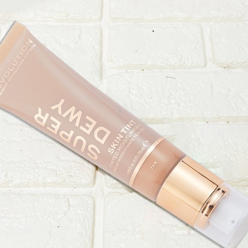 Makeup Revolution Superdewy Tinted Moisturiser