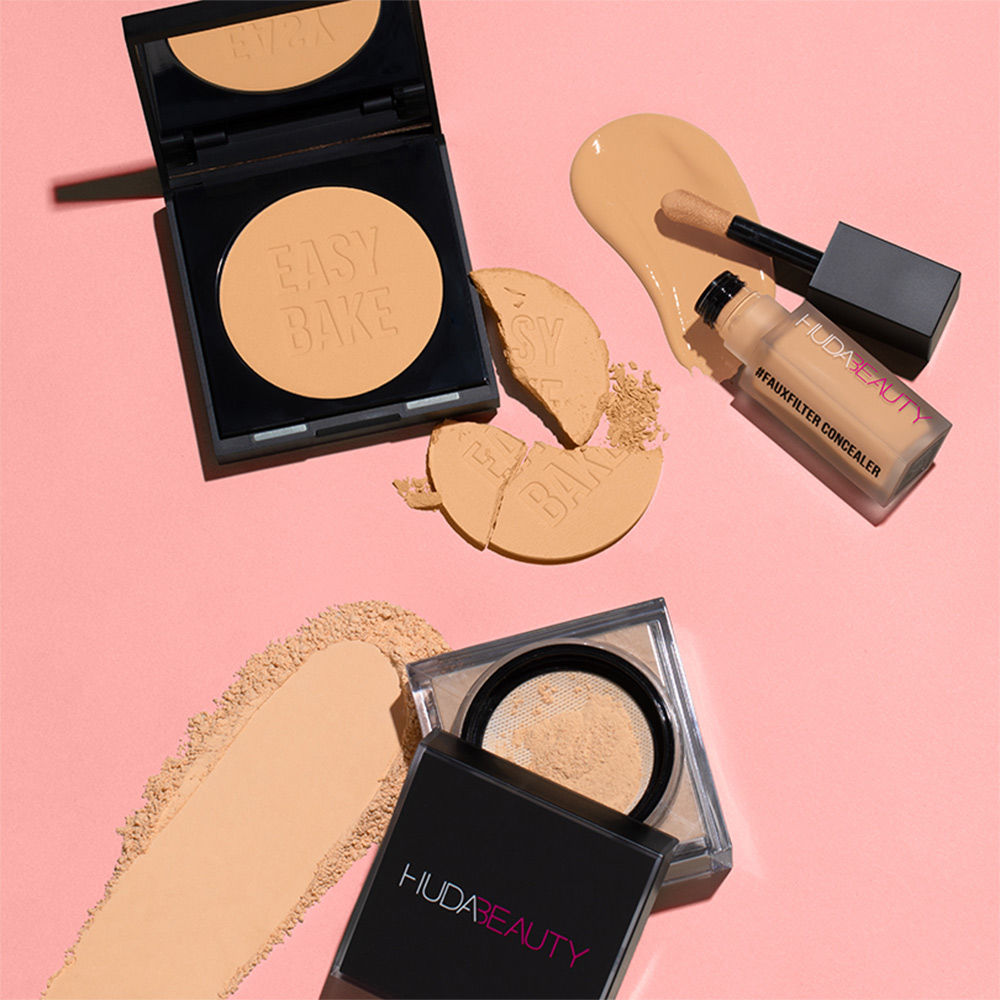 Huda Beauty Easy Bake And Snatch Pressed Powder