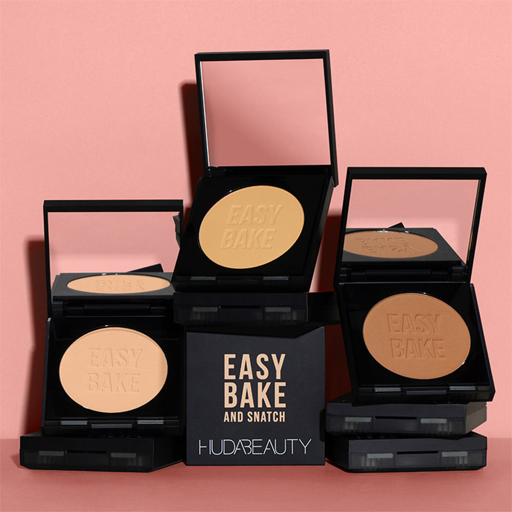 Huda Beauty Easy Bake And Snatch Pressed Powder