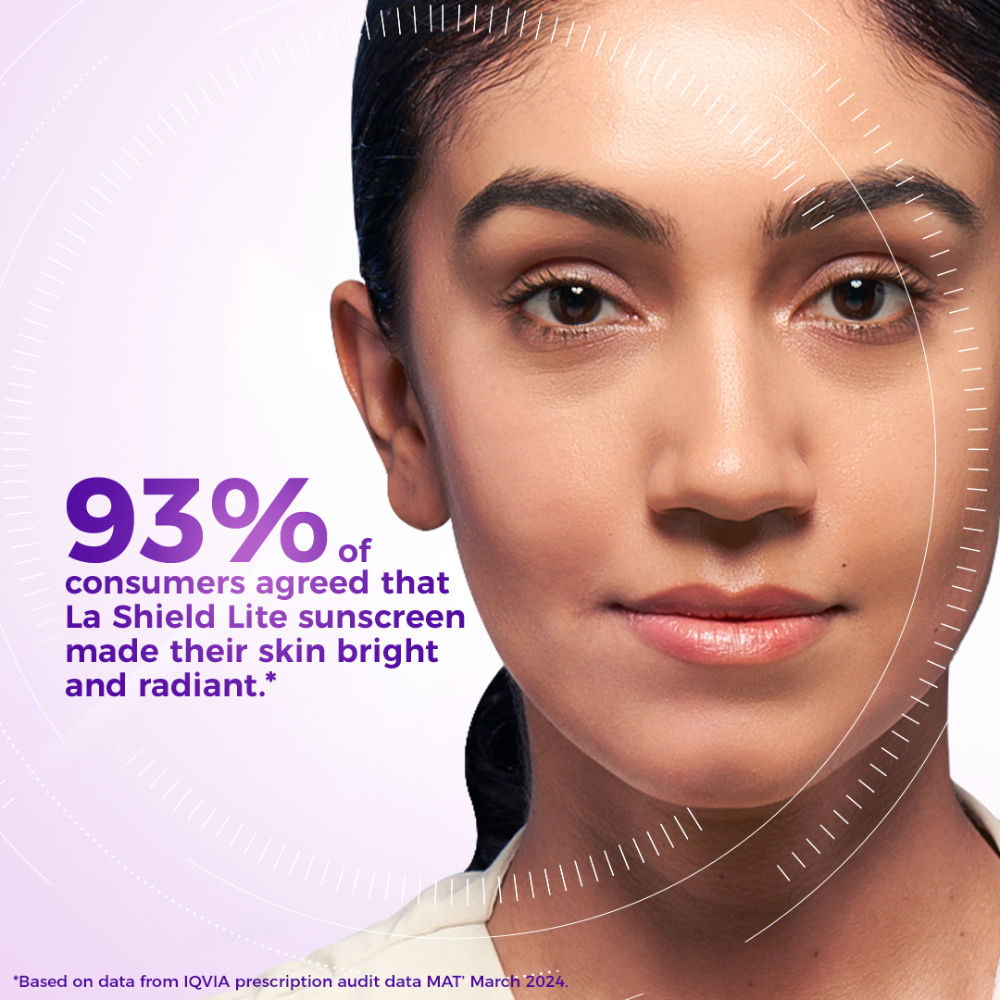 La Shield Lite SPF 50 PA+++ Mineral Sunscreen Gel Reduces Pigmentation & Dark Spots Oil-free