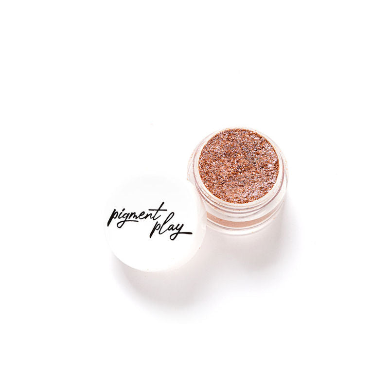 Pigment Play Iridescent Loose Powder