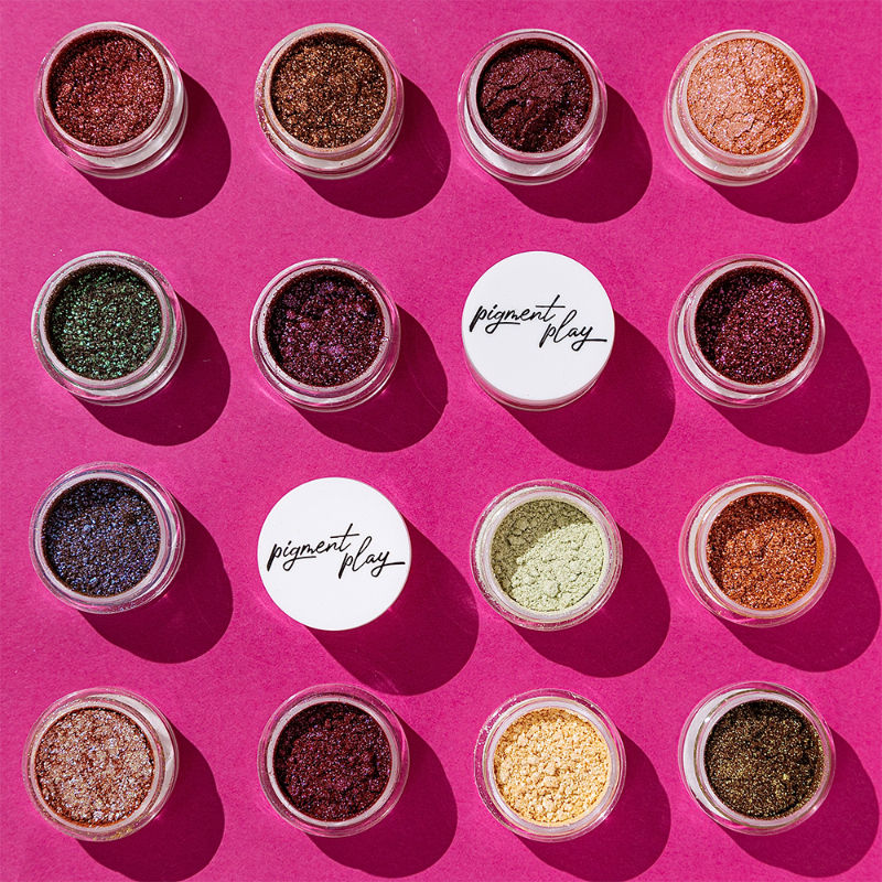 Pigment Play Iridescent Loose Powder