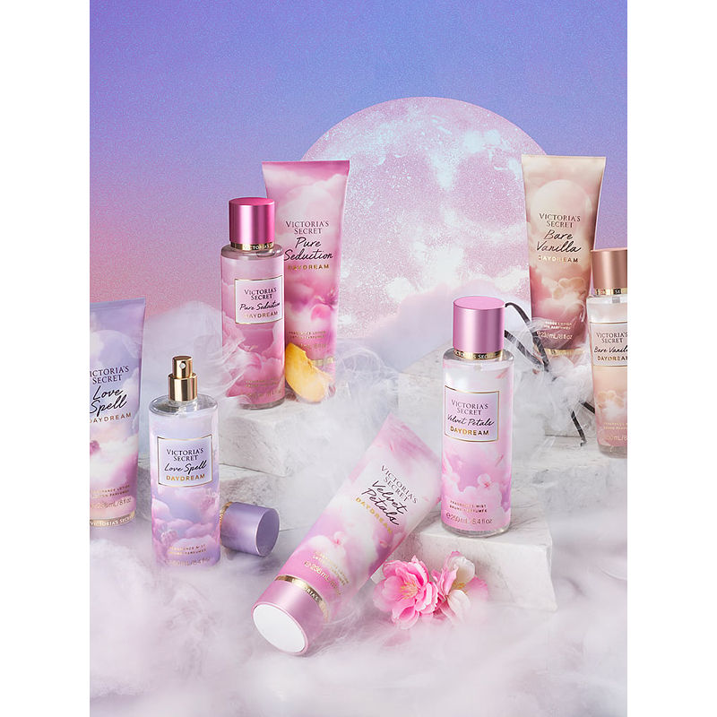 Victoria's Secret Velvet Petals Day Dream Fragrance Mist