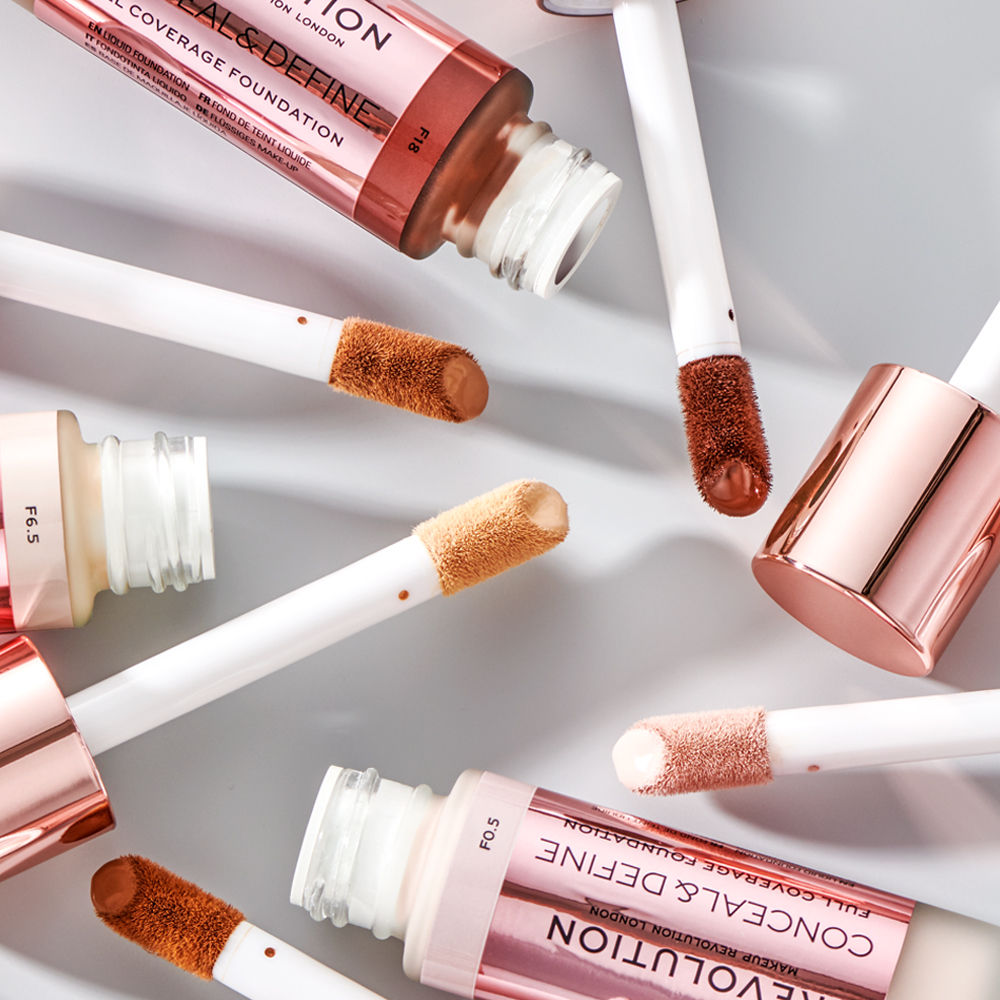 Makeup Revolution Conceal And Define Foundation