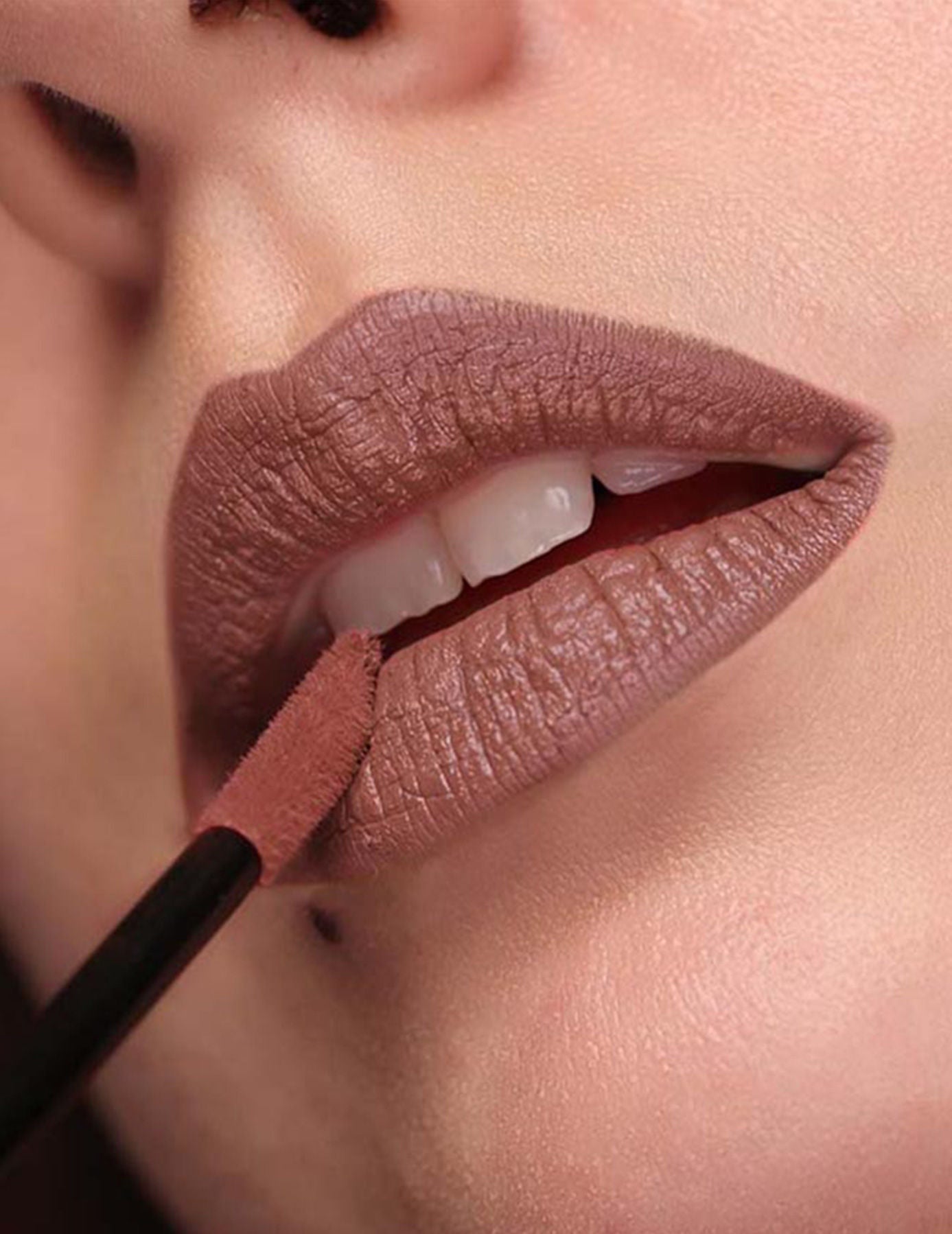 Ora d'oro Beauty Spectrum Liquid Lip Matte With Hyaluronic Acid