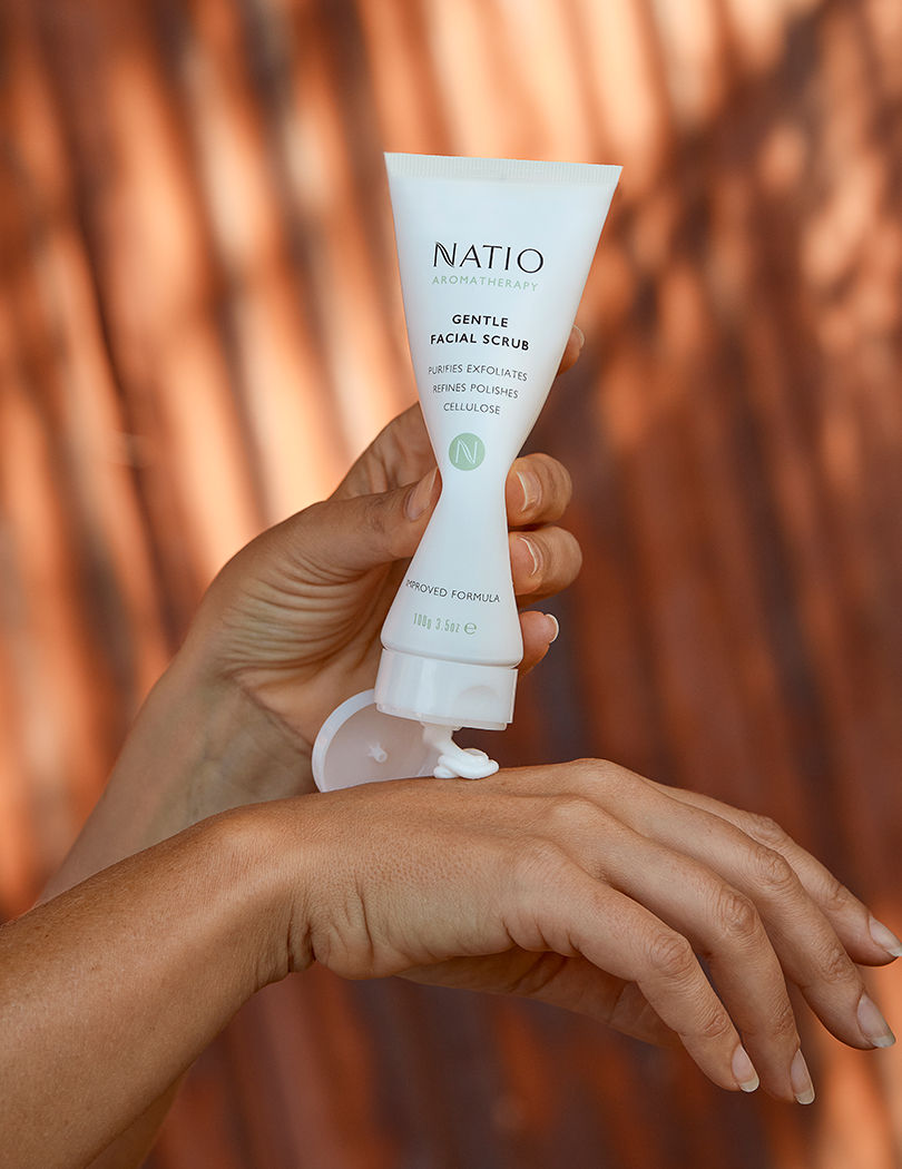 Natio Aromatherapy Gentle Facial Scrub