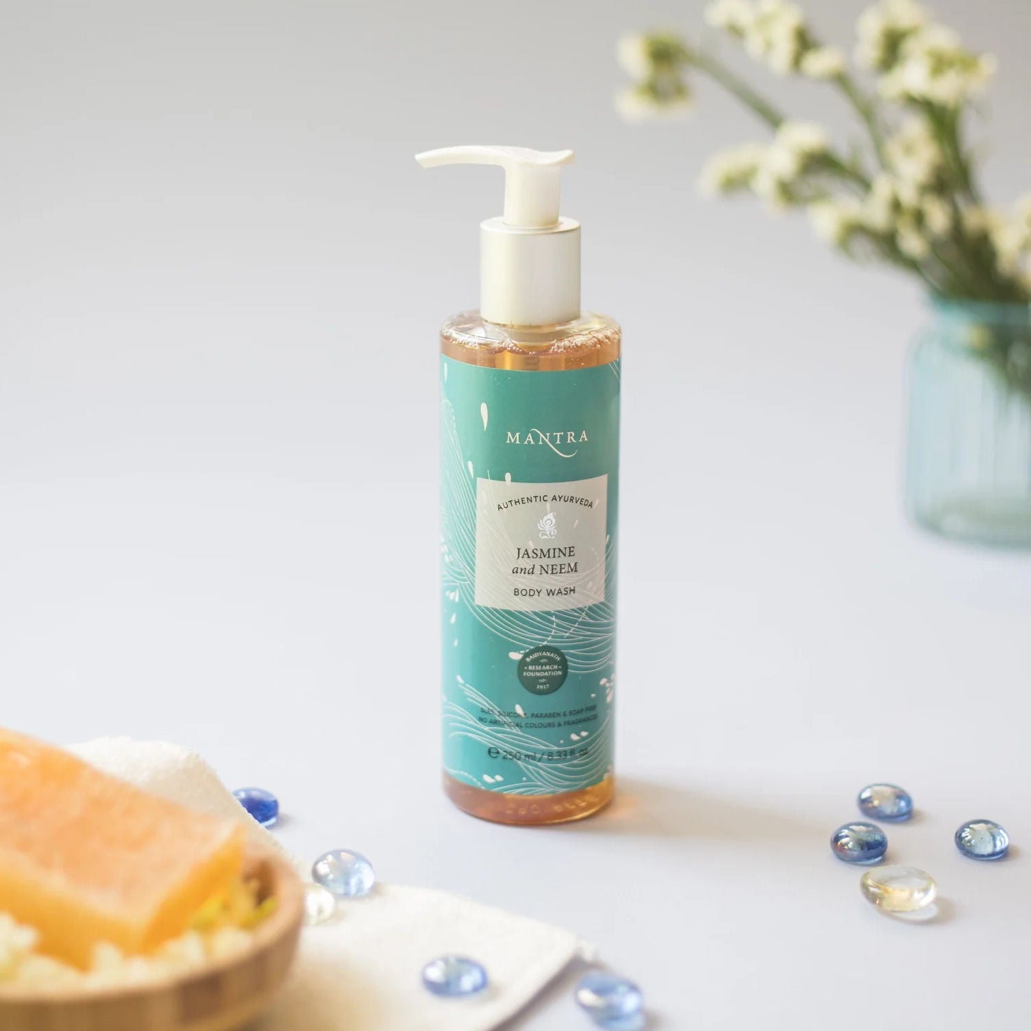 Mantra Herbal Jasmine And Neem Body Wash