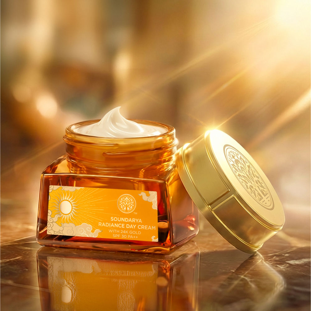 Forest Essentials Soundarya Radiance Cream With 24K Gold And SPF25