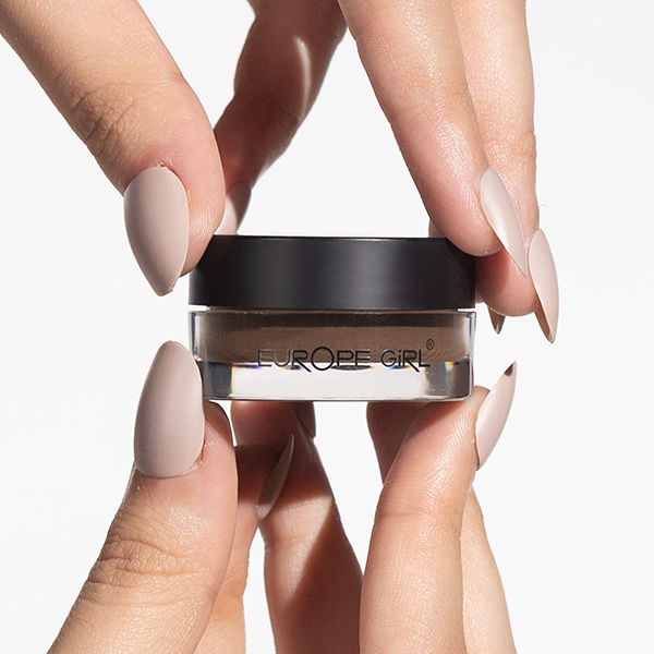 Europe Girl Dipbrow Pomade