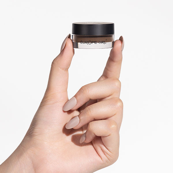 Europe Girl Dipbrow Pomade