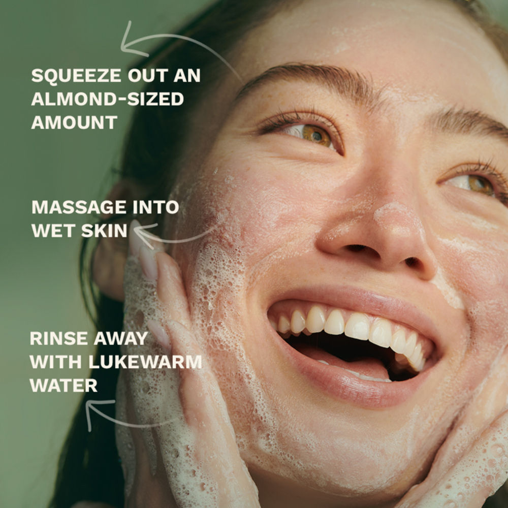 The Body Shop Tea Tree Skin Clearing Facial Wash