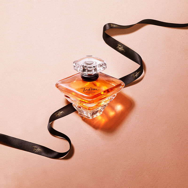 Lancome Tresor Eau De Parfum Luxury Perfume For Her With Bergamot, Jasmine, Vanilla