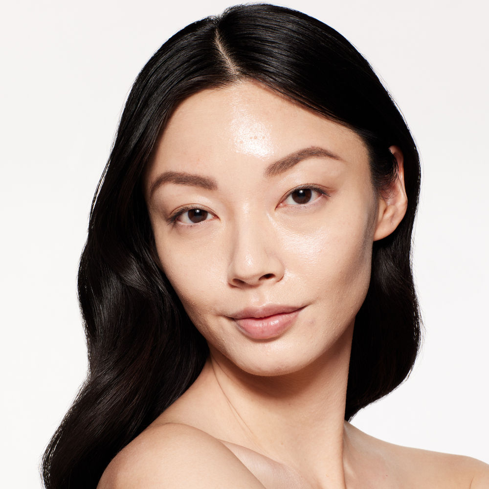 Shiseido Revitalessence Skin Glow Foundation with SPF 30
