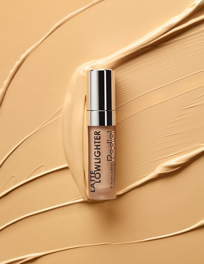 Rodial Peach Lowlighter - All-In-1 Conceal, Brighten & Highlight With Caffeine & Hyaluronic Acid