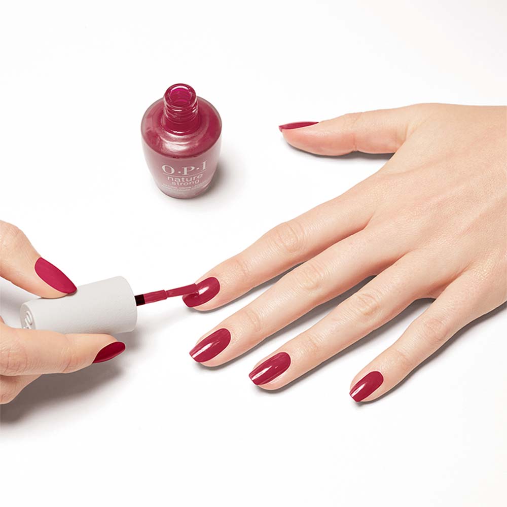 O.P.I Nature Strong Nail Paint