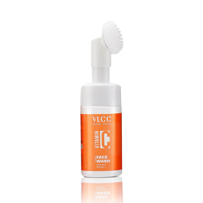 VLCC Vitamin C Foaming Face Wash