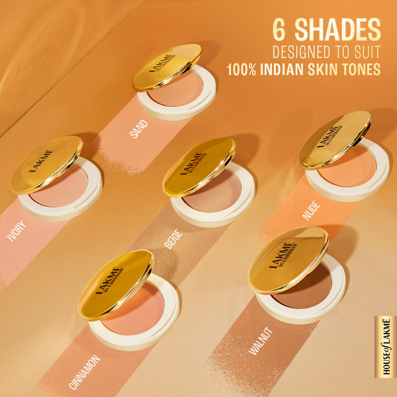 Lakme Vitamin C Superglow Skin Perfecting Compact with 1 % Vit C