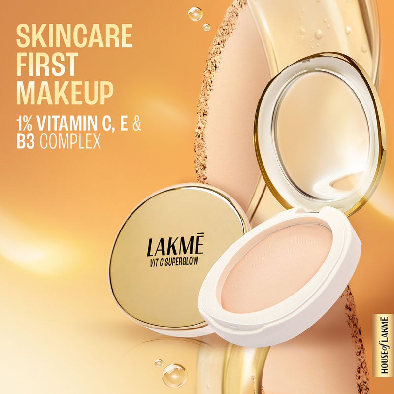 Lakme Vitamin C Superglow Skin Perfecting Compact with 1 % Vit C