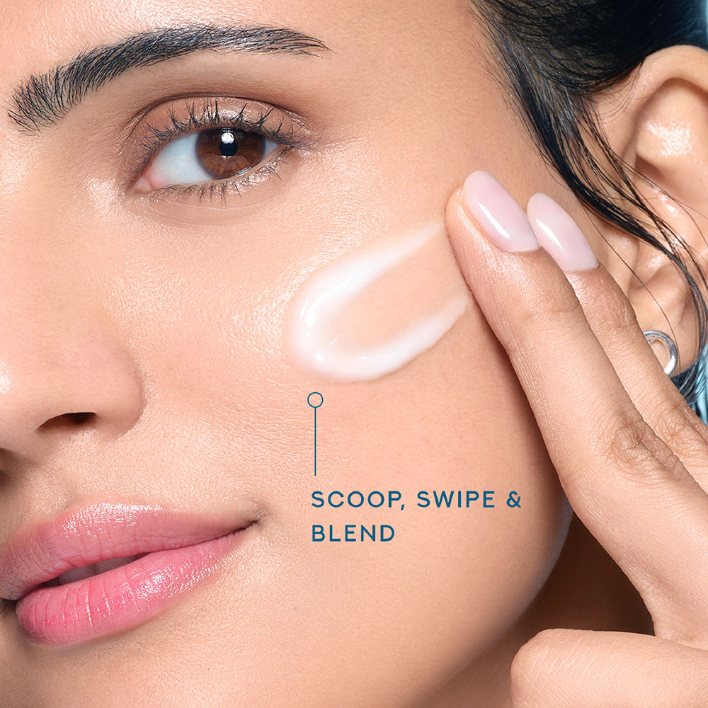 Ponds Super Light Gel Oil Free Moisturiser With Hyaluronic Acid + Vitamin E