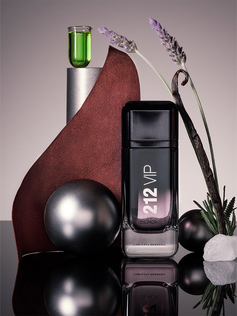 Carolina Herrera 212 VIP Black Eau De Parfum For Him