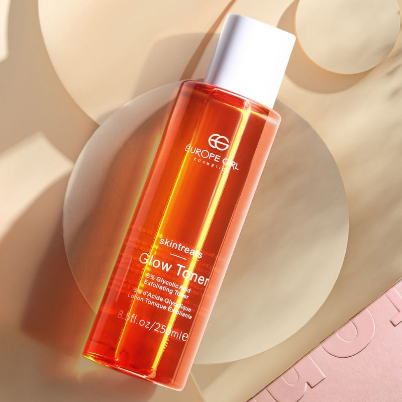 Europe Girl Skin Treats Glow Toner
