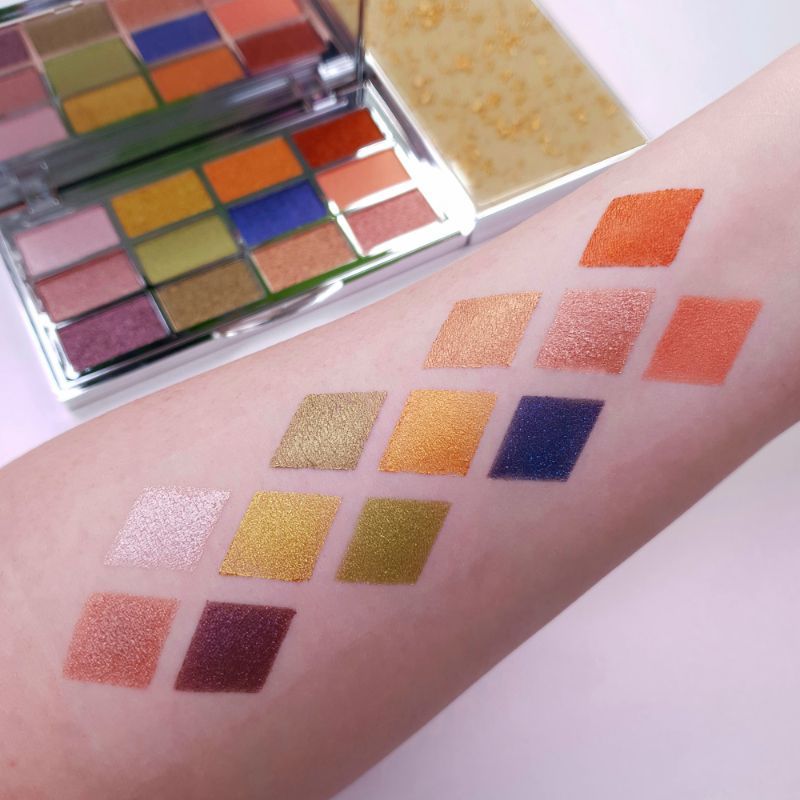 XX Revolution Crystalxx Shadow Palette Karat