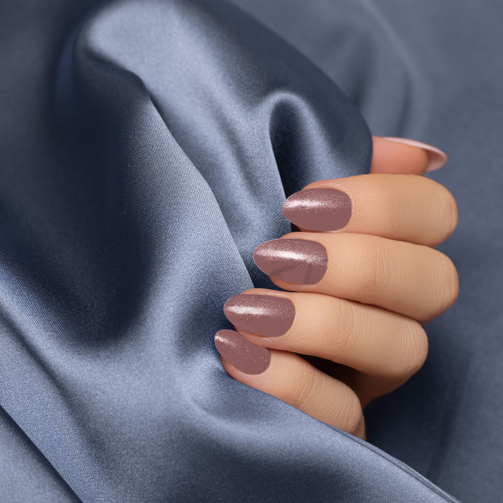 KINDED Long Stay Metallic Finish Nail Paint