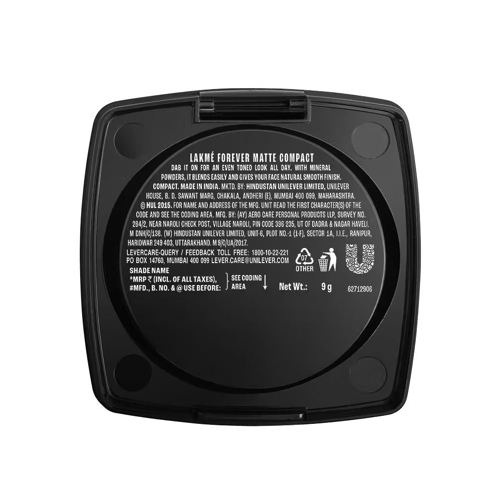 Lakme Forever Matte Compact, Smooth Finish, Lasts For 12 Hrs, Even Toned Look