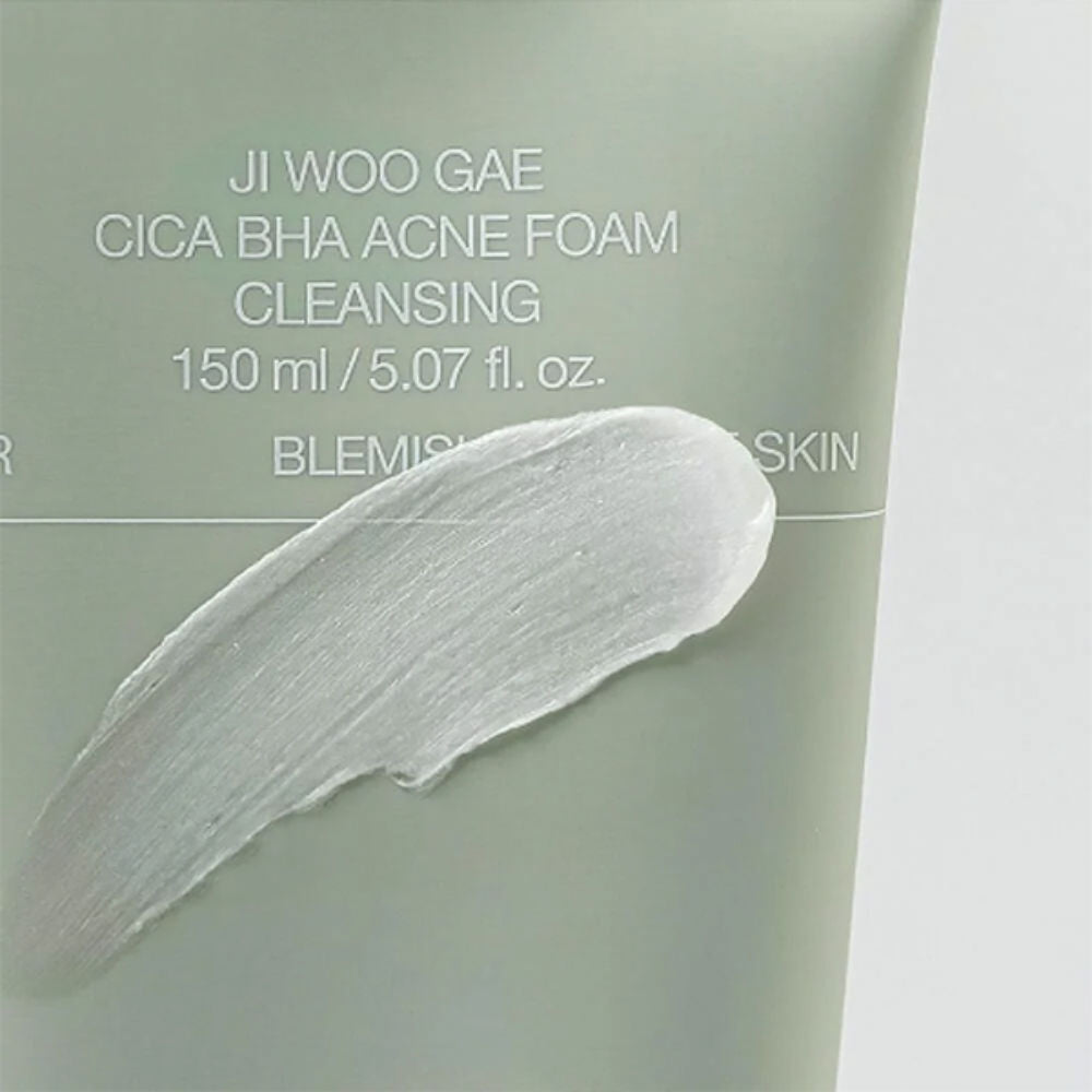 Celimax Ji Woo Gae Cica BHA Acne Foam Cleanser, Exfoliates, Clears Acne & Calms Skin