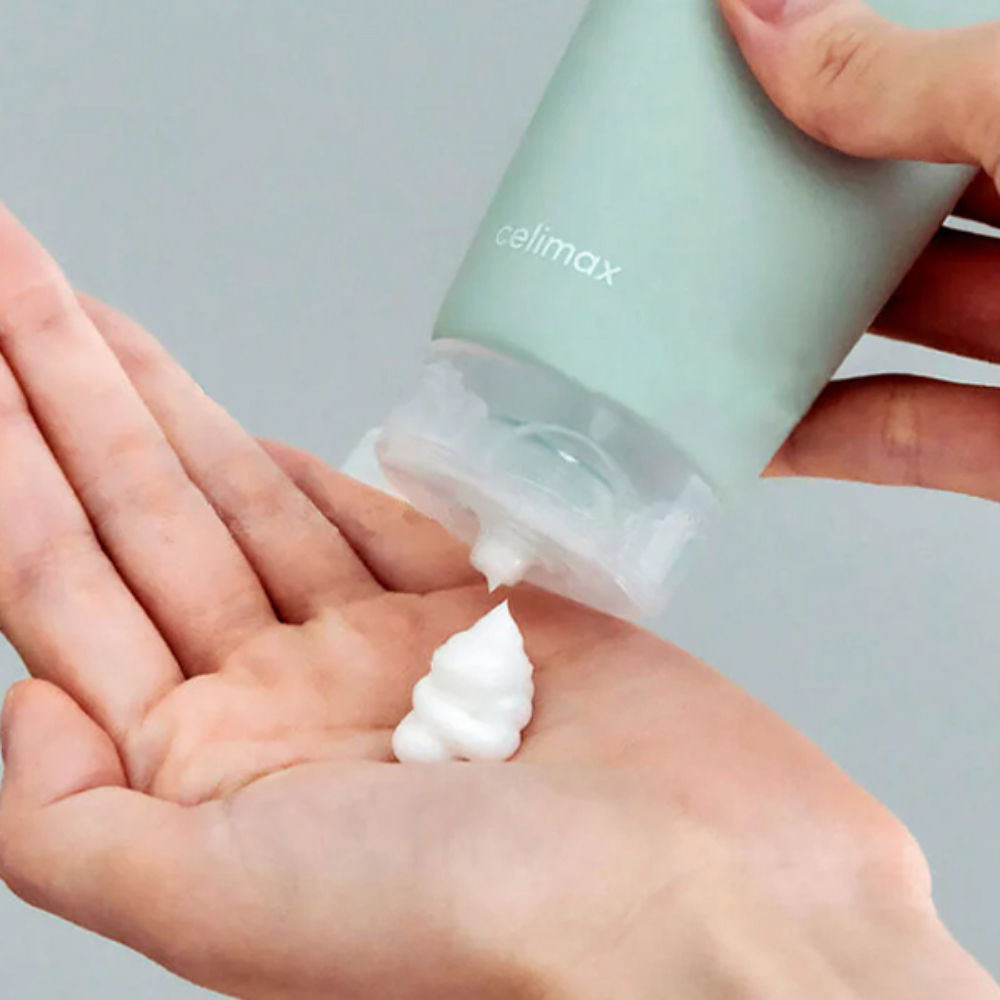 Celimax Ji Woo Gae Cica BHA Acne Foam Cleanser, Exfoliates, Clears Acne & Calms Skin